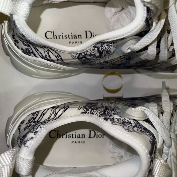 D-connect Dior sneakers - Picture 3 of 5